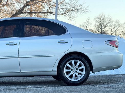 Used 2004 Lexus ES 330 image 24