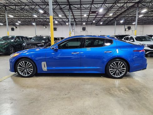 Used 2019 Kia Stinger Premium RWD image 7