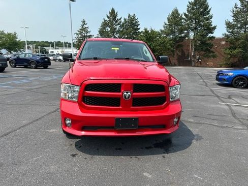 Used 2017 RAM 1500 Express RWD image 2