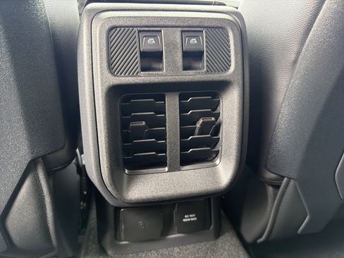 New 2025 Ford Bronco Badlands image 14