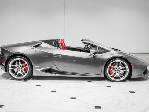 Used 2016 Lamborghini Huracan LP 610-4 image 6