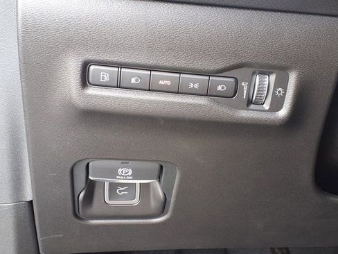 New 2026 Jeep Cherokee Overland w/ Trailer Tow Group AWD/4WD image 12