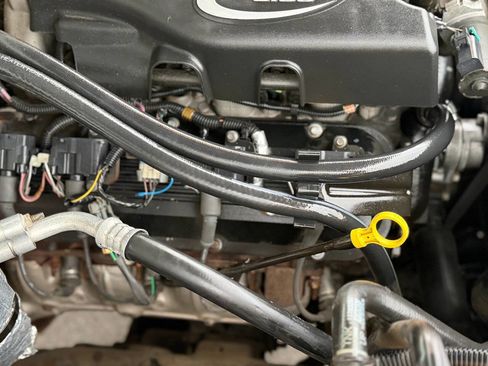 Used 2002 Chevrolet Silverado 3500 LS w/ Electrical Convenience Pkg image 14