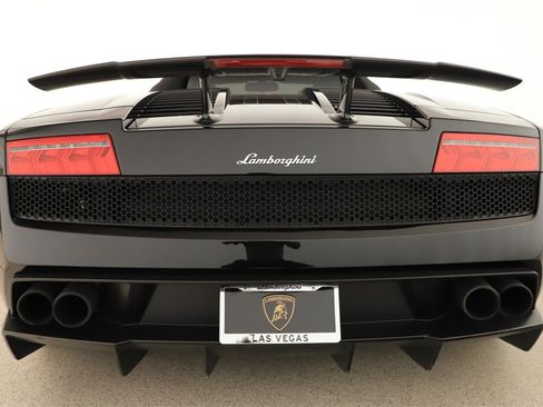 Used 2012 Lamborghini Gallardo LP 570-4 Performante image 34