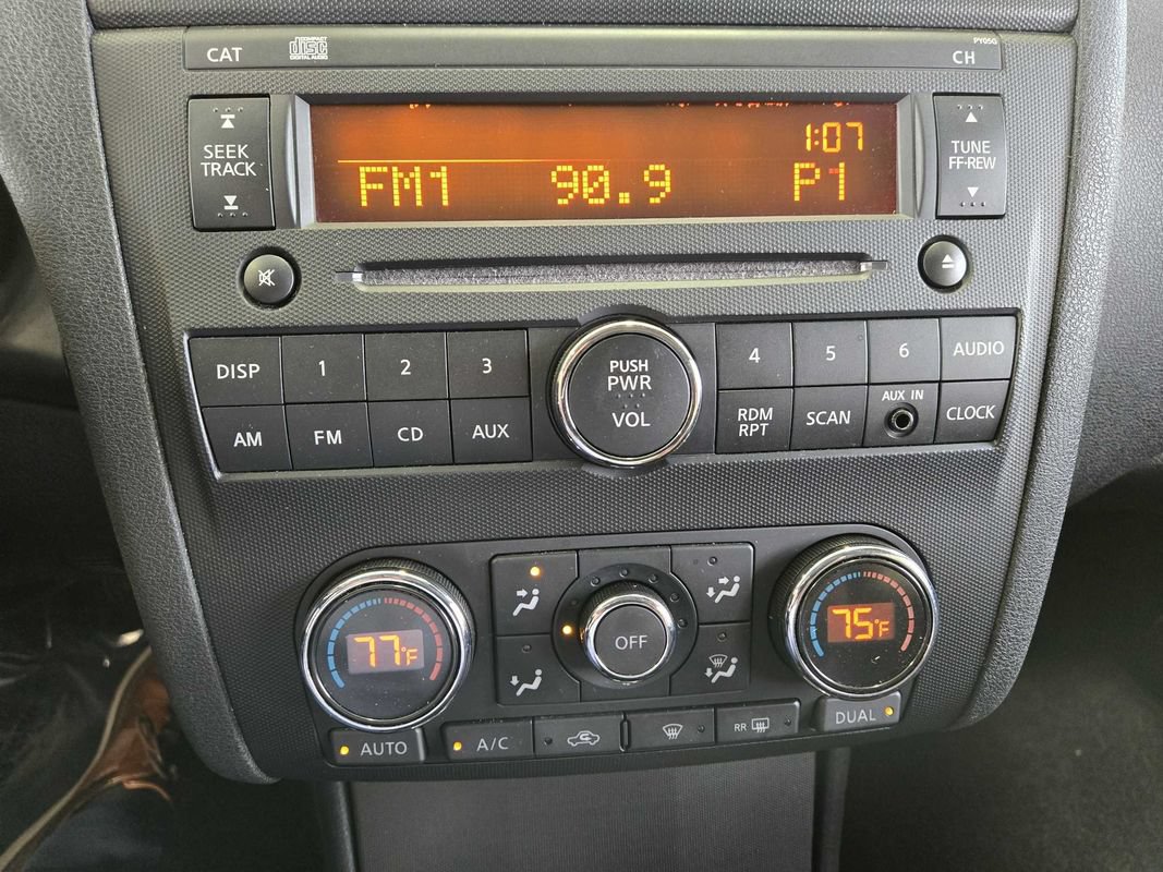 Used 2010 Nissan Altima 2.5 S w/ Convenience Plus Pkg FWD image 17