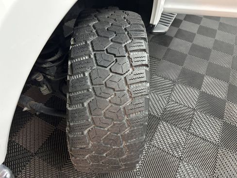 Used 2017 Ford F250 XLT w/ Snow Plow Prep Package image 35