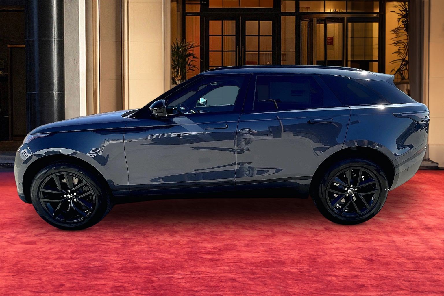 New 2026 Land Rover Range Rover Velar S AWD/4WD image 2