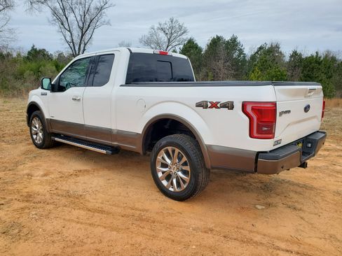 Used 2016 Ford F150 Lariat w/ Equipment Group 502A Luxury image 4