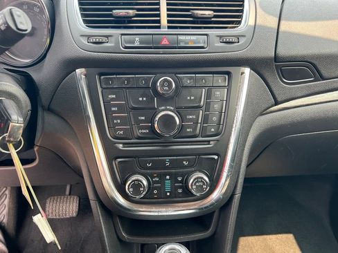 Used 2015 Buick Encore Convenience FWD image 32