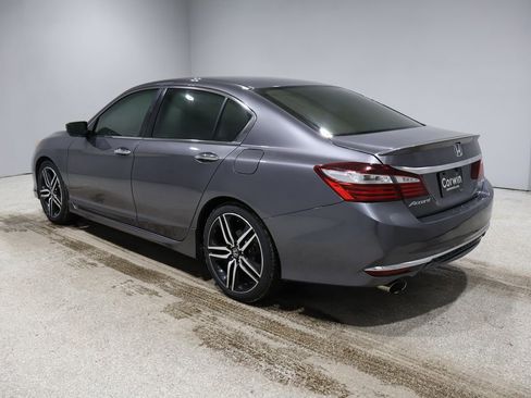 Used 2017 Honda Accord Sport Special Edition image 12