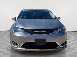Used 2020 Chrysler Pacifica Touring-L video 2