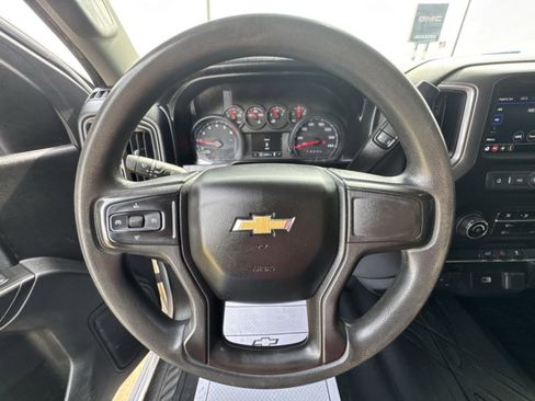 Used 2020 Chevrolet Silverado 2500 Custom w/ Custom Value Package image 19