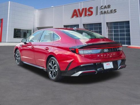 Used 2025 Hyundai Sonata SEL FWD image 9