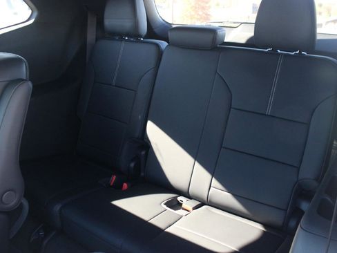 New 2025 GMC Acadia Elevation w/ Elevation Premium Package image 11