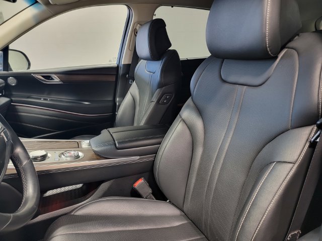 Used 2023 Genesis GV80 3.5T AWD/4WD image 13