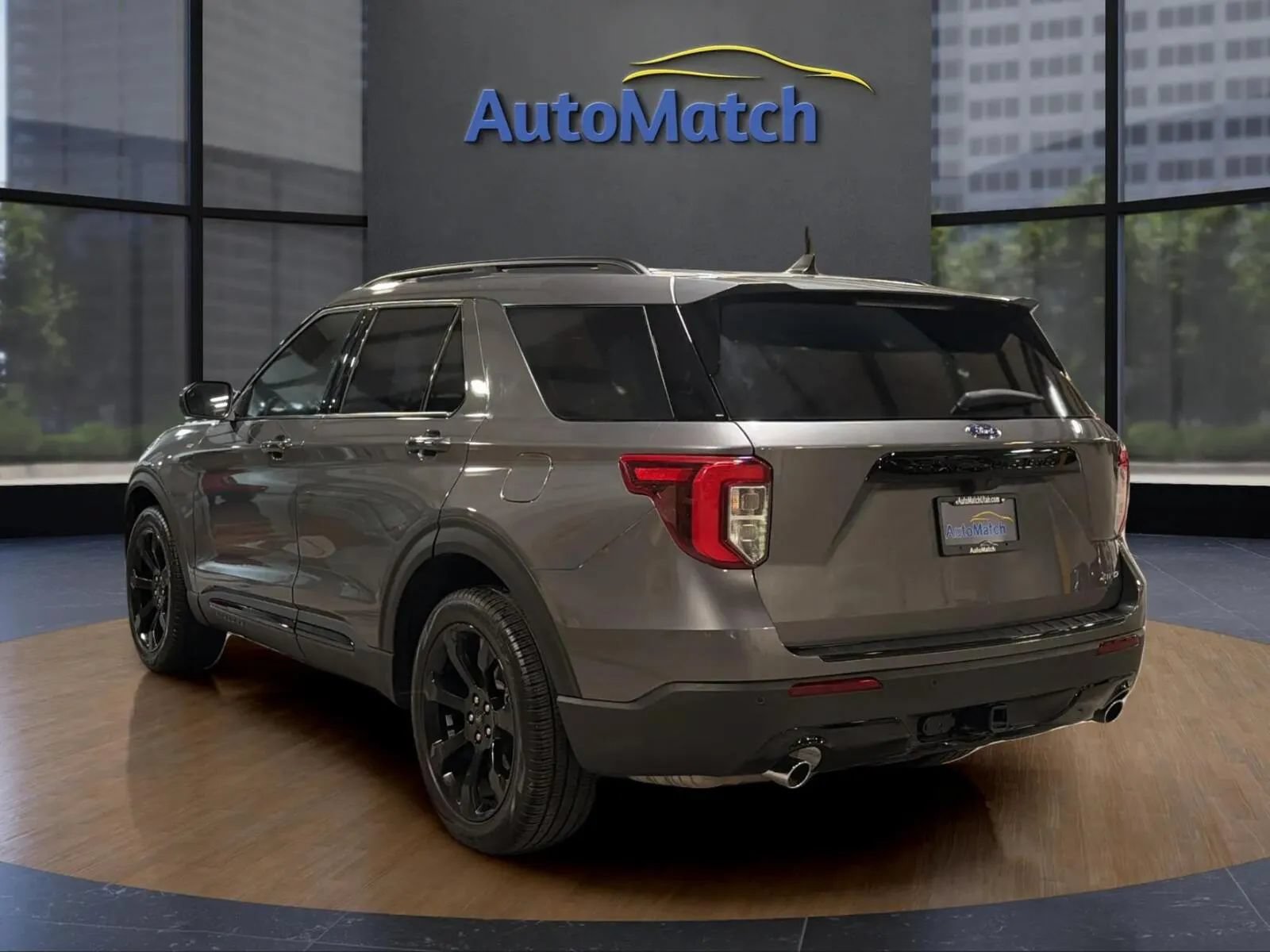 Used 2023 Ford Explorer ST-Line w/ Class IV Trailer Tow Package AWD/4WD image 9