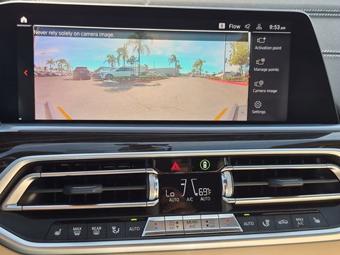 Used 2019 BMW X5 xDrive40i w/ Parking Assistance Package AWD/4WD image 25