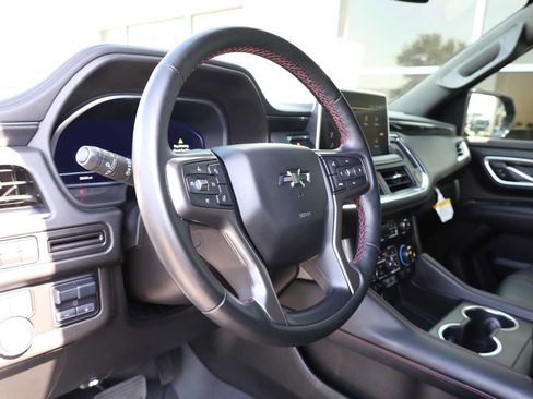 Used 2024 Chevrolet Suburban RST w/ Luxury Package AWD/4WD image 15