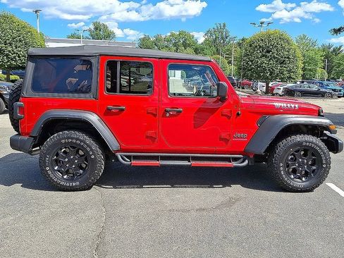 Used 2023 Jeep Wrangler Unlimited w/ Cold Weather Group AWD/4WD image 8