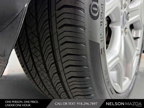 Used 2019 Ford Escape Titanium FWD image 12