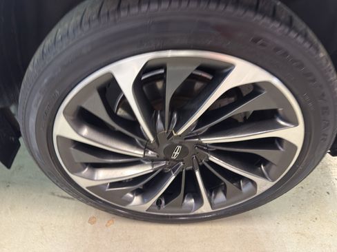 Used 2021 Lincoln Aviator Reserve w/ Equipment Group 202A AWD/4WD image 35