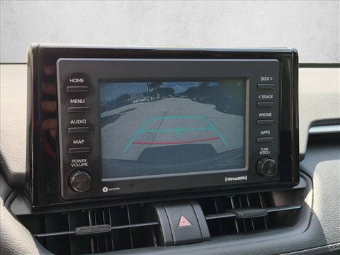 Used 2020 Toyota RAV4 XLE FWD image 13