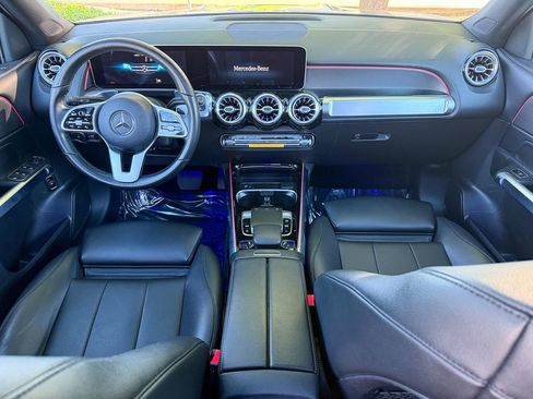 Used 2020 Mercedes-Benz GLB 250 image 27