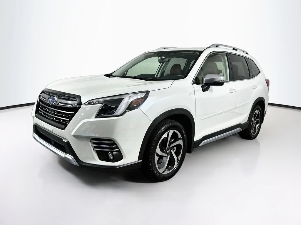 Used 2024 Subaru Forester Touring w/ POP Package 3 AWD/4WD image 1