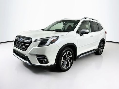 Used 2024 Subaru Forester Touring w/ POP Package 3 AWD/4WD image 1