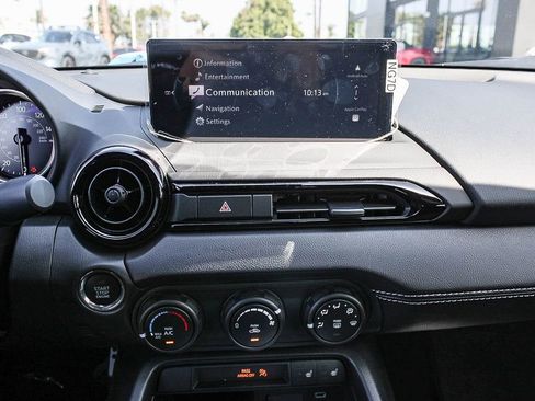 New 2026 MAZDA MX-5 Miata Club w/ Interior Package RWD image 15