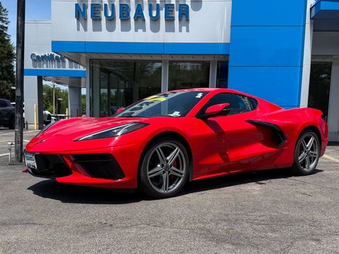 Used 2026 Chevrolet Corvette Stingray Preferred Cpe w/ Battery Protection Package RWD image 1