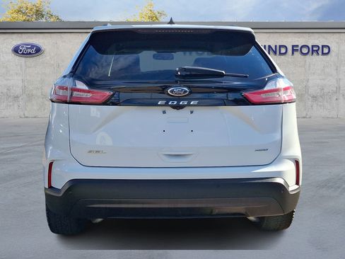 Certified 2022 Ford Edge SEL w/ Sport Appearance Package image 5