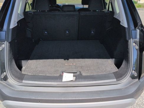 Used 2023 Nissan Rogue S AWD/4WD image 19