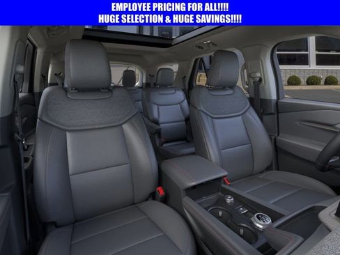 New 2026 Ford Explorer Active w/ Active Comfort Package AWD/4WD image 10
