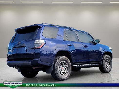 Used 2019 Toyota 4Runner TRD Off-Road Premium AWD/4WD image 4