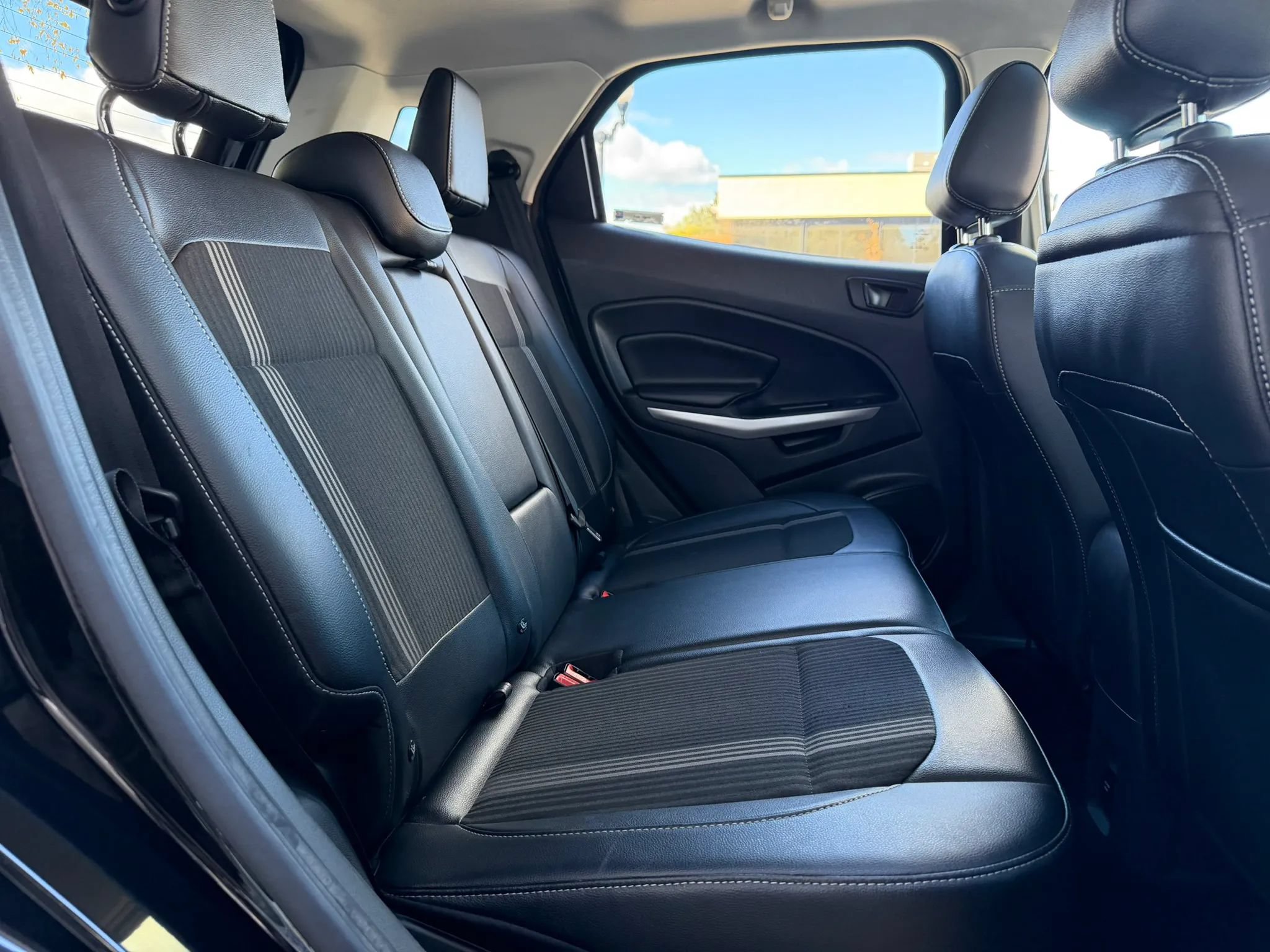 Used 2020 Ford EcoSport SES AWD/4WD image 14