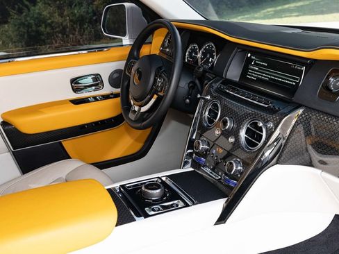 Certified 2022 Rolls-Royce Cullinan Black Badge w/ Dark Exterior Package AWD/4WD image 84