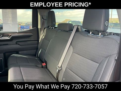 Used 2023 Chevrolet Silverado 1500 RST AWD/4WD image 17
