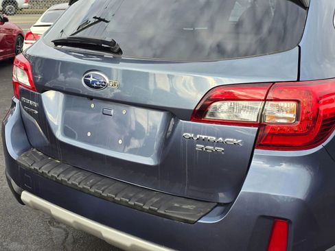 Used 2016 Subaru Outback 3.6R Limited image 14