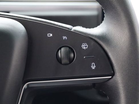 Used 2024 Tesla Model X Base image 18