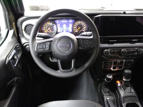 New 2026 Jeep Gladiator Sport image 12