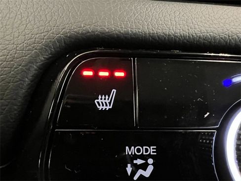 Used 2025 Honda Pilot EX-L image 24