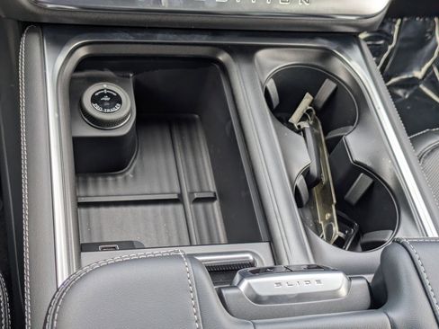 New 2026 Ford Expedition Platinum w/ Stealth Appearance Package image 23