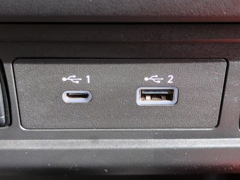 Used 2024 Nissan Frontier PRO-4X w/ Technology Package image 17