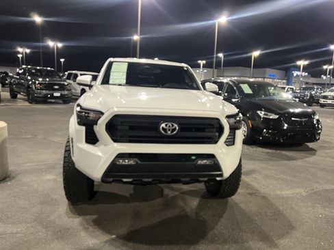 Used 2024 Toyota Tacoma SR5 image 2