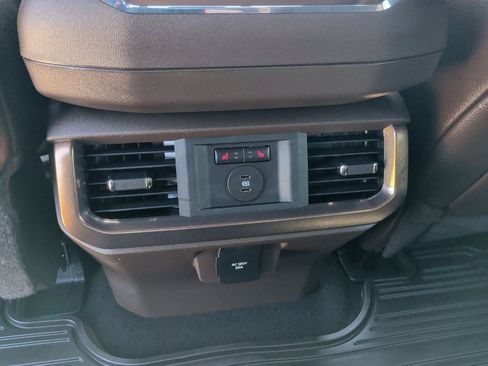Used 2025 Ford F150 King Ranch w/ FX4 Off-Road Package AWD/4WD image 46
