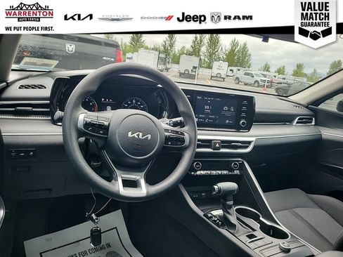 Used 2022 Kia K5 LXS FWD image 7