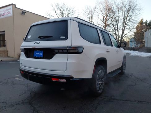 New 2026 Jeep Grand Wagoneer 4WD image 40
