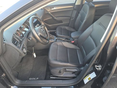 Used 2019 Volkswagen Golf SE w/ Driver Assistance Package FWD image 4