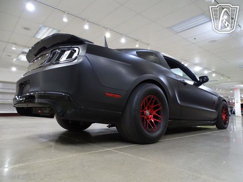 Used 2011 Ford Mustang GT Premium w/ Comfort Pkg image 16